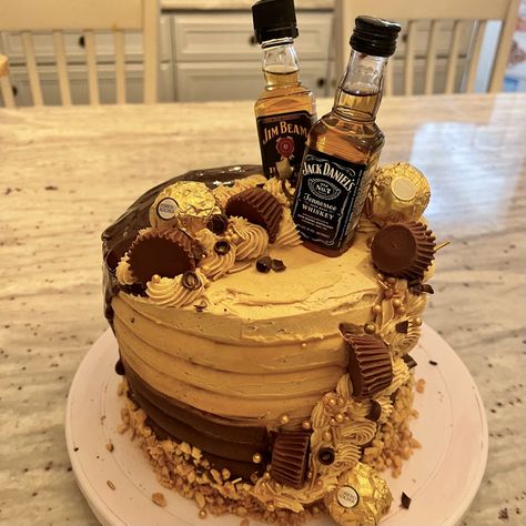 44 Birthday Cake For Men, 39 Birthday Cake Men, Speakeasy Cake Ideas, Bourbon Birthday Cake Design, Bourbon Bottle Cake, Bourbon Cake Design, Adult Birthday Cakes For Men, Bourbon Birthday Cake, Bourbon Birthday Party