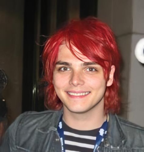 Gerard Way Red Hair, Gerard Way Danger Days, British Girls, Gerard And Frank, Gerald Way, Cute Eyeshadow Looks, Emotional Stability, Red Eyeshadow, I Love Mcr