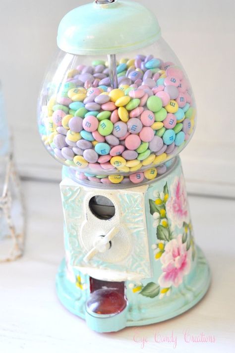 Easter Eggcitement! Mint Chocolate Candy, Deco Pastel, Pastel Candy, Candy Dispenser, Pastel Decor, Gumball Machine, Pretty Pastel, Candy Machine, Pastel Aesthetic