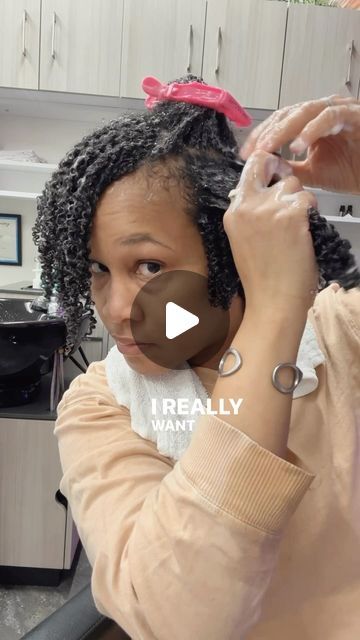 Leyla ➰ Virginia Curl Artist on Instagram: "Showing you step by step how to achieve an elongated wash and go on tight curls!  Apply these steps as needed and based on the current condition of your hair and density. Keep in mind the more moisture your hair holds, the less puffiness your hair will be once dry. Weekly cleansing, conditioning and styling while applying proper technique will help make this process easy breezy. Let me know down below if this was helpful!   🌟  🌟  🌟  🌟" How To Create Curls On Natural Hair, Natural Hair Styles Easy Curly, Auntie Jackie Curl La La, How To Do A Wash And Go On Natural Hair, Curl Brush Natural Hair, How To Elongate Natural Curls, How To Make Natural Hair Curly, Easy Wash And Go Hairstyles, Wash N Go Hairstyles 4c Hair