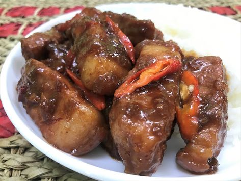 Pork Binagoongan with Coconut Milk Pork Binagoongan Recipe, Gata Recipe, Pork Binagoongan, Filipino Pork Recipes, Lechon Kawali, Recipe Pork, Sauteed Shrimp, Coconut Milk Recipes, How To Cook Pork