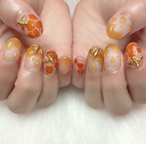 Bumble Bee Nails, Nail Design Glitter, Bee Nails, Nail Design Inspiration, Manicure Y Pedicure, Unique Nails, Nail Art Inspiration, Nail Paint, Nail Manicure