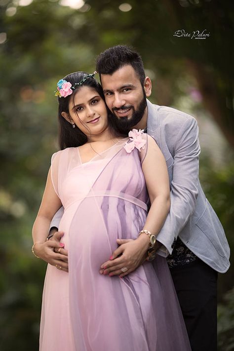 Maternity Photo Shoot Couple, Baby Shower Photography Poses Indian, Maternity Gowns Indian, Baby Shower Poses, Baby Shower Photography Poses, Pre Maternity, Indian Maternity Photos, Photo Shoot Couple, Baby Shower Photoshoot