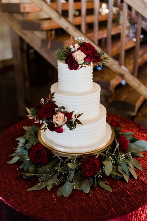 Burgundy Fall Wedding Theme, Cake Decor Wedding, November Wedding Cake, Deep Red Wedding Theme, Burgundy Wedding Arch, Burgundy Fall Wedding, 2026 Wedding, Burgundy Wedding Theme, Wedding Cake Dessert Table