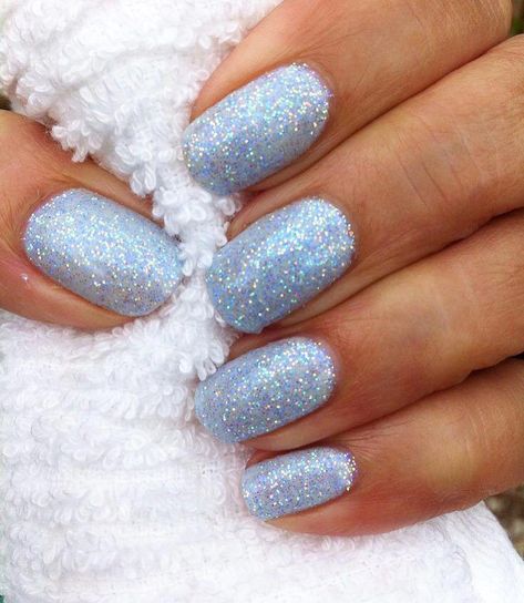 January Nail Colors, Blue Christmas Nails, Blue Gel Nails, Blue Glitter Nails, Light Blue Nails, January Nails, Nail Colors Winter, Sparkle Nails, Winter Nail Designs