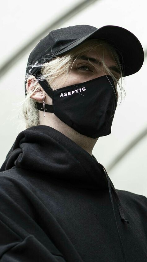 Techware Fashion, Cyberpunk Hairstyles, Techwear Fashion, Cyberpunk Clothes, Future Outfit, Fashion Mask, Urban Street Style, Cool Outfits For Men, Ulzzang Fashion