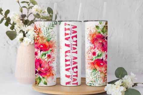 Personalized Mawmaw Gifts,  If you are looking for the perfect personalized gift for your beloved Mawmaw, this Mawmaw Tumbler with Grandkids' Names is a special way to show her how much you love her. Whether it's a special birthday, anniversary, or holiday, this unique and thoughtful Mawmaw gift will leave your Mawmaw overjoyed! Featuring a sleek stainless steel Mawmaw Tumbler engraved with grandchildren's names, this Personalized Mawmaw Tumbler is designed to make a lasting impression - a senti Bottle Flip, Gigi Gift, Mimi Gift, Nanny Gifts, Great Grandma Gifts, Personalized Grandma Gifts, Rock Hill, Tumbler Personalized, Personalized Grandma