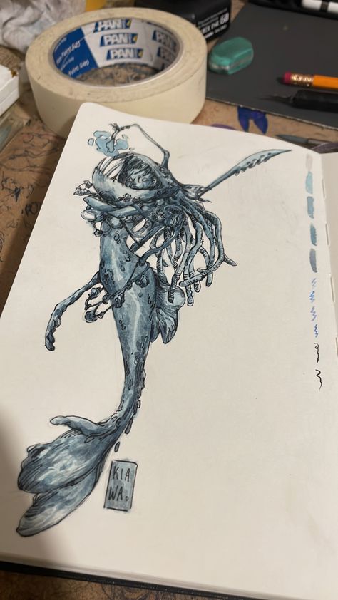 Bioluminescence Mermaid, Angler Mermaid, Angler Fish Oc, Anglerfish Mermaid, Angler Fish Mermaid, Siren Concept, Angler Fish Drawing, Angler Fish Costume, Ocean Art Ideas