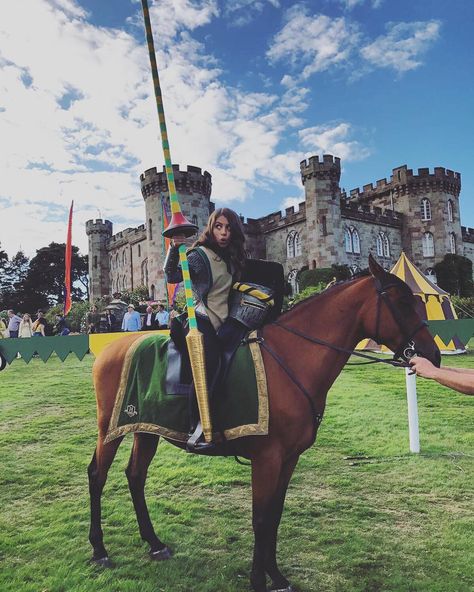 Charlotte Jordan on Instagram: “#BTS from #FreeRein. Let this be a lesson to you kiddie winks - if you severely exaggerate your horse riding abilities in an audition, this…” Free Rein Tv Show, Charlotte Jordan, Free Rein, Cute Horse Pictures, Jordans Girls, Nike Elite Socks, Equestrian Gifts, Toy Horse, Horse Trailer