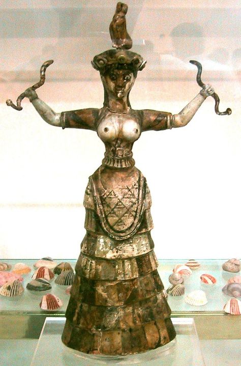 Mesopotamia Art, Ancient Crete, Knossos Palace, Minoan Art, Snake Goddess, Heraklion, Carthage, Greek Art, Art Antique