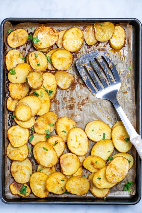 Slices Potatoes In The Oven, Potato Sliced And Baked, Buttery Potatoes In Oven, Potatoes Sliced And Baked, Baked Yukon Gold Potatoes In Air Fryer, Slice Potato Recipes, Baked Potato Slices In Oven, Sliced Potatoes In The Oven With Cheese, Baked Sliced Potatoes In The Oven