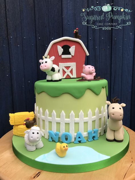 Farm Cake with Farm Animals Farm Birthday Cakes, Farm Cake, Sugar Pumpkin, Barnyard Birthday, Farm Birthday, Childrens Birthday Cakes, Boy Birthday Cake, Pumpkin Cake, Cakes For Boys