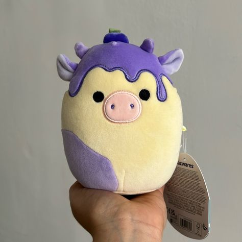 Nwt Htf Benito The Blueberry Cheesecake Cow 5” Squishmallow Aka Little Bad Bunny Lol Blueberry Cow Squishmallow, Blueberry Cow, Cow Squishmallow, Nice Animals, Smoothies Recipes, Mint Ice Cream, Summer Smoothies, Ghost Dog, Pink Dragon