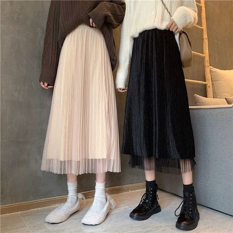 Korean Midi Skirt, Black Pleated Skirt Outfit, Pleated Midi Skirt Outfit, Kawaii Skirt, Mesh Midi Skirt, Pleated Skirt Outfit, Dark Academia Clothing, Fashion Anime, Midi Skirt Outfit