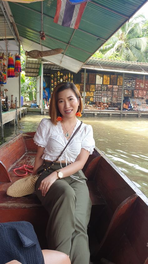 Thailand Women Outfits, Bangkok Outfit Travel Ootd, Bangkok Ootd, Thailand Ootd Travel Outfits, Thailand Ootd, Vietnam Fits, Floating Market Thailand, Bangkok Outfit, Floating Market Bangkok