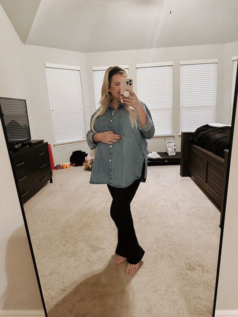 fall outfit idea. maternity outfit. denim shirt outfit. amazon maternity. maternity leggings. Outfit Pregnant, Denim Shirt Outfit, Fall Maternity Outfits, Casual Maternity Outfits, Outfit Denim, Maternity Outfit, Fall Maternity, Casual Maternity, Third Trimester