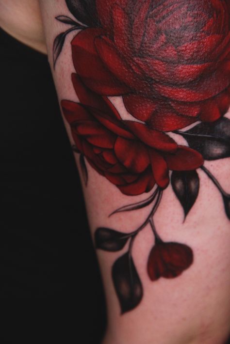 Deep Red Flower Tattoo, Dark Peony Tattoo, Dark Red Rose Tattoo, Red Peony Tattoo, Red Flower Tattoos, Plant Tattoos, Tattooed Man, Tattoo Coverup, Fern Tattoo