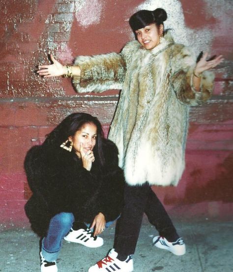 Hey #Friday hey . - - - #1980s #nyc #adidas #hiphop #vintage #bgirl #80s #retro 80s New York Fashion Hip Hop, Hip Hop History, 80s Hip Hop Fashion, Hip Hop Style Women, Jamel Shabazz, Cultura Hip Hop, History Of Hip Hop, 80s Hip Hop, Arte Hip Hop