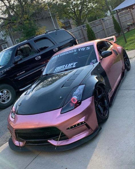 350z Nissan Custom, Nissan 350z Black, Nissan Coupe, Nissan 350z Custom, 350z Nissan, Car Upgrades, Cars Modified, G35 Coupe, Pink Cars