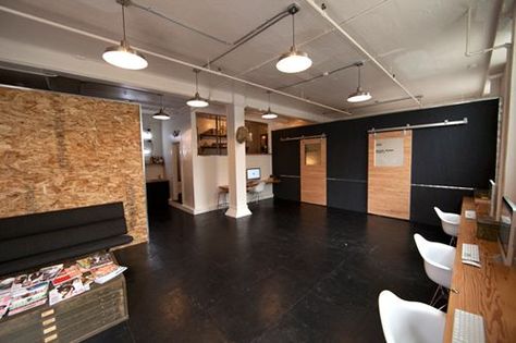 Paint all the spaces (office studio) black matte leave reclaimed wood Black Stained Concrete Floors, Black Stained Concrete, Breakout Room, Design Studio Space, Office Redesign, Stained Concrete Floors, Inspiring Office, Raw Design, Office Closet