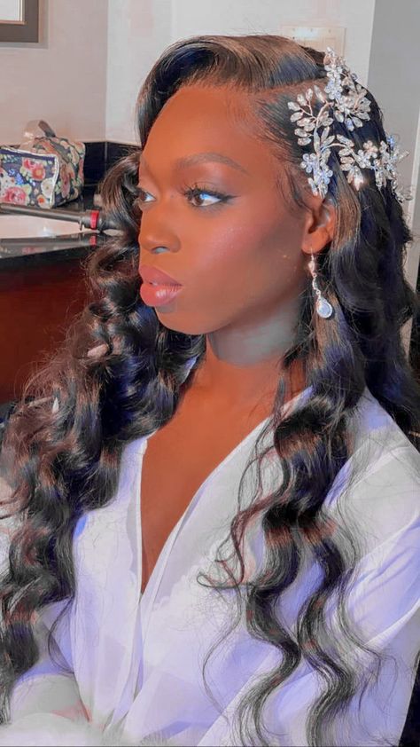 Prom Hair With Headpiece, Side Part With Pearls, Prom Hairstyles With Hair Piece, Silver Prom Hair, Gem Hairstyles Prom, Prom Hairstyles With Rhinestones, Prom Hairstyles With Pearls, Bridal Hair Styles For Black Women, Prom Hairpiece