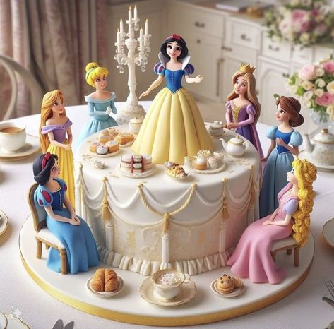 Disney Princess Birthday Cake, Cinderella Birthday Cake, Bolo Rapunzel, Disney Themed Cakes, Disney Princess Cake, Princess Birthday Cake, Creative Cake Decorating, Gateaux Cake, Creative Birthday Cakes