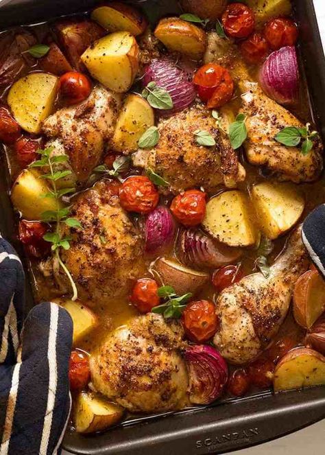 Overhead photo of Mediterranean Baked Chicken Dinner Baked Chicken Dinner, Chicken Tray Bake, Baked Dinner Recipes, Autoimmune Diet, Ground Chicken Recipes, Ayam Bakar, Recipetin Eats, Baked Dinner, Recipe Tin