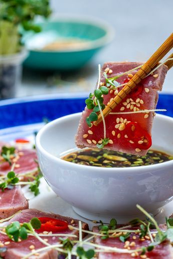 Pan Seared Tuna, Seared Tuna Recipe, Sashimi Recipe, Soy Dressing, Tuna Steak Recipes, Tuna Tataki, Tooth Brushing, Delicious Appetizers, Seared Tuna