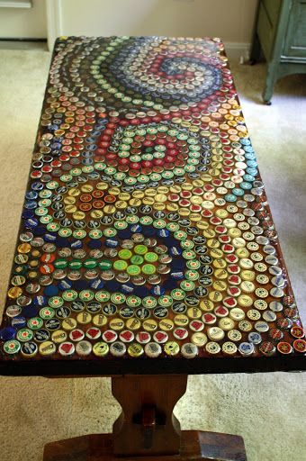 Make a tabletop out of used bottle caps (you may need a friend to help you get through all those beers and sodas) Beer Cap Table, Recycle Bottle Caps, Bottle Cap Table, Bottle Cap Projects, Hantverk Diy, زجاج ملون, Bottle Cap Art, Beer Bottle Cap, Beer Caps