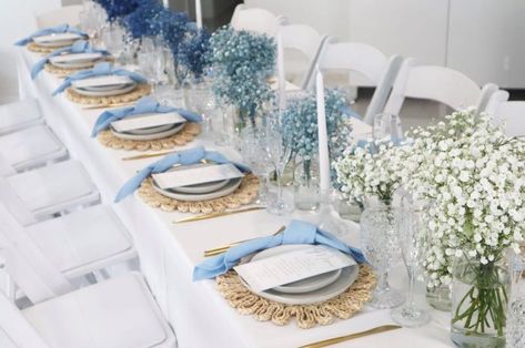 Blue And White Centerpieces Simple, Babyshower Table Decoration For Boys, Round Table Centerpiece Baby Shower, Table Decorations For Baby Shower Boy, Boy Baby Shower Flower Centerpieces, Baby Shower Boy Flowers, Baby Shower Round Table Set Up, White And Blue Baby Shower Ideas, Boy Baby Shower Centerpieces Diy