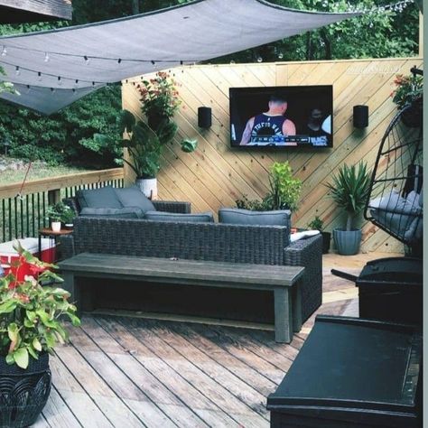 Outdoor Wall With Tv, Outdoor Tv Area Patio, Deck With Tv Outdoor Living, Privacy Wall On Deck With Tv, Small Backyard Tv Ideas Patio, Backyard Tv Wall, Small Patio With Tv, Patio Tv Wall Ideas, Outdoor Privacy Wall With Tv