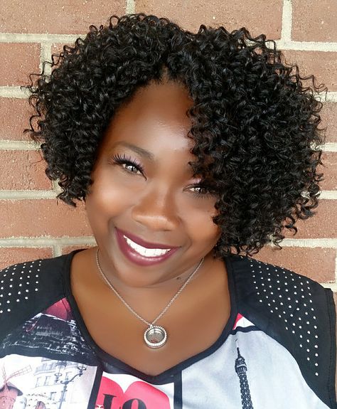 Crochet Braids by Twana is a hair styling service in Fredericksburg, Virginia. Crochet Braids are hair extensions added to a cornrow base with a latch hook. Curly Crochet Styles, Kręcony Bob, Short Crochet Braids, Crochet Hairstyles, Twisted Hair, Curly Crochet Hair Styles, Crochet Braid Styles, Short Braids, Crochet Braids Hairstyles