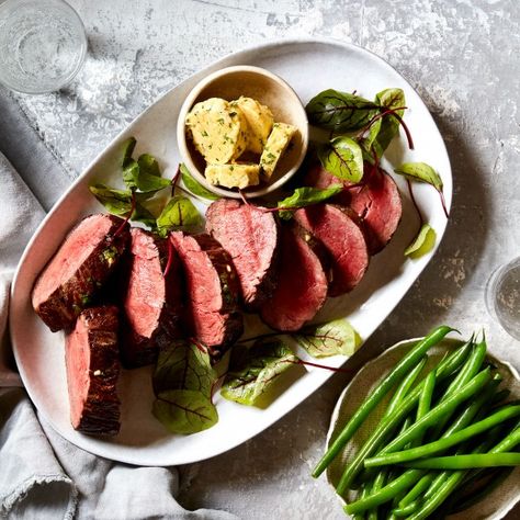 Whole Roasted Eye Fillet with Mustard, Parsley and Garlic Butter Fillet Steak Recipes, Beef Lasagne, Creamy Pasta Bake, Fillet Steak, Meat Recipes For Dinner, Beef Fillet, Australian Christmas, Healthy Family Meals, Easy Family Dinners