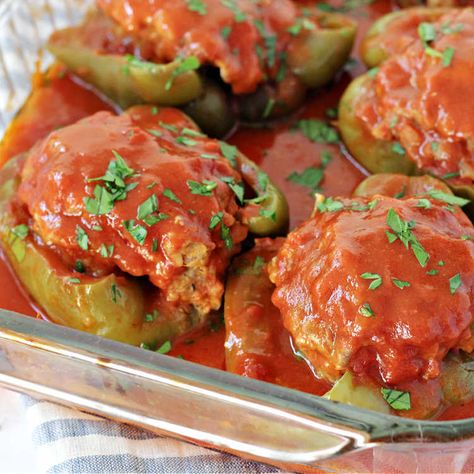 Easy One-Pan Ground Pork Stuffed Peppers with Rice Pork Stuffed Peppers, Stuffed Recipes, Healthy Comfort Food Recipes, Midwest Kitchen, Carb Friendly Recipes, Stuffed Peppers With Rice, Pork Recipes For Dinner, Chicken Tortillas Soups Recipe, Meatball Recipes Easy