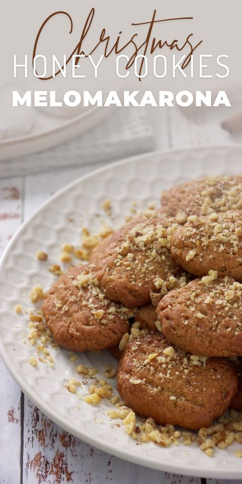 Melomakarona are a central festive staple when it comes to foodie Greek Christmas traditions. These moist, sweet, gently spiced and orange-scented biscuits are the ultimate in festive indulgence, and are the sweetest gift to take around to your host when you’re invited to any Christmas get-togethers. That’s what we tend to do in Greece - create a plate full of Kourampiedes and Melomakarona for our host. Melomakarona Greek Cookies, Greek Cookies Recipes, Greek Christmas Recipes, Melomakarona Recipe, Greek Christmas Cookies, To Do In Greece, Greek Christmas, Greek Cookies, Honey Cookies