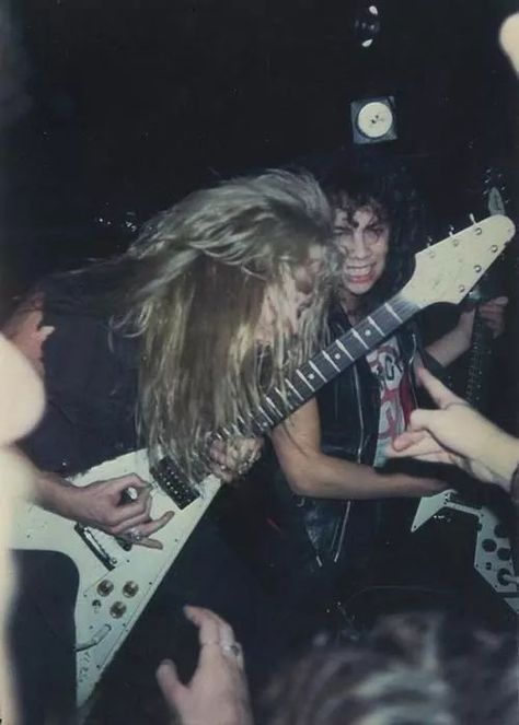 James Hetfield and Kirk Hammett Metallica Aesthetic, Metallica Concert, Rock Aesthetic, Ride The Lightning, Guitar Photography, Kirk Hammett, 80s Bands, Concert Aesthetic, James Hetfield