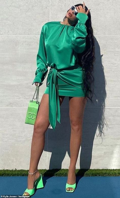 Kylie Jenner Dress, Estilo Jenner, Hot Summer Outfits, Kylie Jenner Look, Bottega Veneta Shoes, Kylie Jenner Outfits, Kylie Jenner Style, Kylie Kristen Jenner, Looks Party