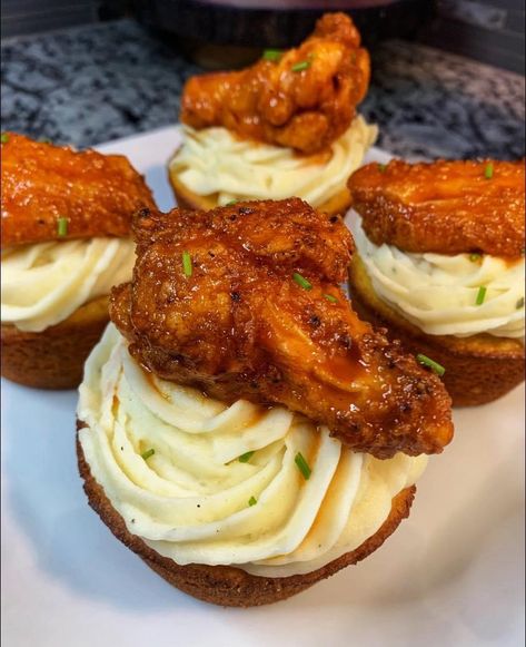 Chicken Wings Party Display, Soul Food Cupcakes, Wing Party Bar, Cupcake Chicken, Chicken Party Wings, Chicken And Waffle Cupcake, Meatball Cupcakes, Soul Cakes, Savory Cupcakes