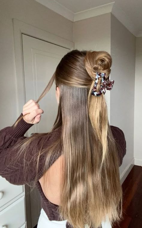 half up half down, easy half up, easy bun hairstyle, cute hairstyle, craw clip hairstyle, everyday hairstyle, easy bun hair do, scrunchie hairstyle Half Bun Hairstyle, Half Bun Hairstyles, Hair Pic, Half Bun, Fall Hair Trends, Hairstyles Aesthetic, Pink Berry, Dark Blonde Hair