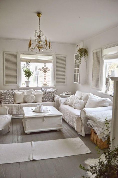 Camera Shabby Chic, French Country Decorating Living Room, Shabby Chic Decor Living Room, Chic Bathroom, Cottage Shabby Chic, French Country Living Room, Shabby Chic Living, Modern Ideas, Shabby Chic Room