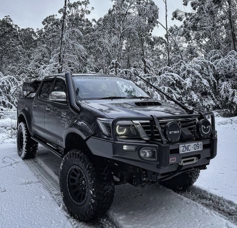 Toyota Hilux Rogue Modified, Hilux Mods, N70 Hilux Modified, Toyota Hilux Legend Rs, Hilux Surf Off Road, Toyota Hilux Lowered, Hunting Truck, Fj40 Landcruiser, Vision Board Photos