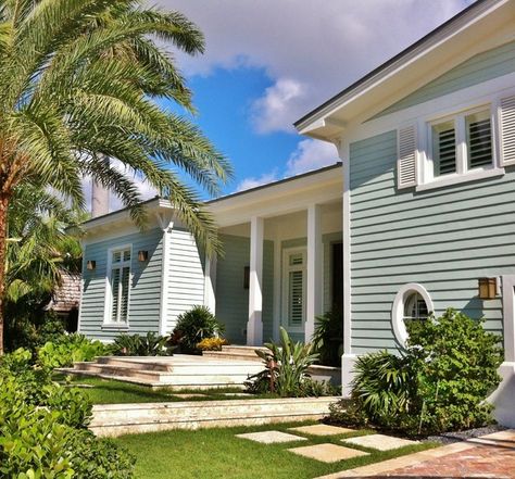 Sea Foam Green exterior color with white trim Green Exterior Paints, Green Exterior House Colors, Green House Exterior, Copen Blue, Weatherboard House, Beach House Exterior, Exterior Color Schemes, Bungalow Design, Shutters Exterior