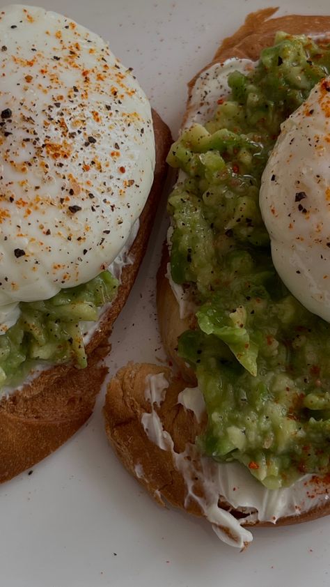 Avocado toast Avocado Toast Aesthetic Instagram, Breakfast Instagram Story, Avocado Toast Aesthetic, Toast Aesthetic, Birthday Plans, Birthday Planning, 2024 Vision, Instagram Aesthetic, Aesthetic Food