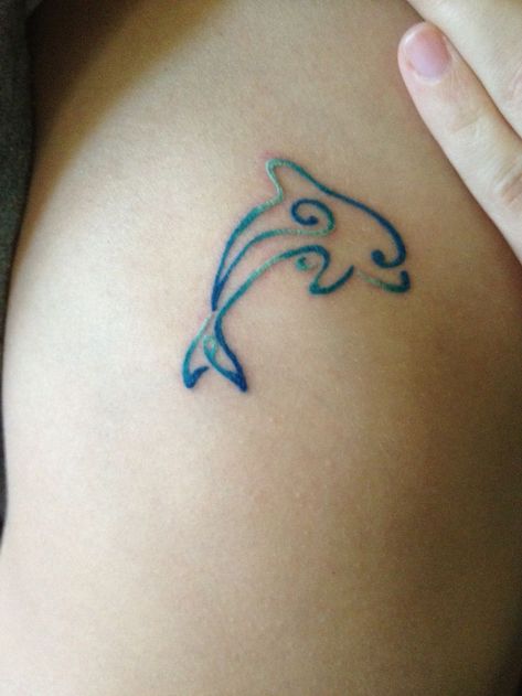 Dolphin Semicolon Tattoo, Dolphin Tattoo Simple, Minimalist Dolphin Tattoo, 717 Tattoo, Dolphin Tattoos, Dolphin Tattoo, Henne Tattoo, Cute Henna Tattoos, Henna Style Tattoos