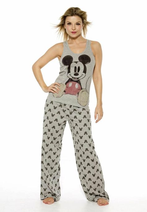 Disney PJs would so wear this :) Fun Pajamas, Disney Pjs, Comfy Things, Disney Attire, Mickey Mouse Outfit, Disney Clothing, Cute Disney Outfits, Disney Merch, Disney Pajamas