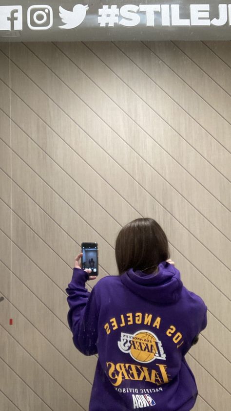 nba🏀 Purple Hoodie Outfit Aesthetic, Nba Clothes, Hoodie Outfit Aesthetic, Lakers Hoodie, Nba Hoodie, Hoodie Aesthetic, Purple Hoodie, Hoodie Outfit, Outfits Aesthetic