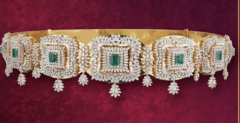 Diamond Vaddanam Design, Hip Chains, Diamond Vaddanam, Diamond Haram, Antic Jewellery, Jewellery Designing, Diamond Jewlery, Vaddanam Designs, Beautiful Jewelry Diamonds