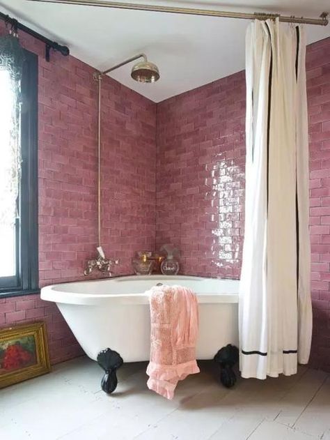 Drømme Bad, Small Shower, Bad Inspiration, Interior Minimalista, Pink Tiles, Brick Walls, Tile Designs, Pink Bathroom, Shower Remodel