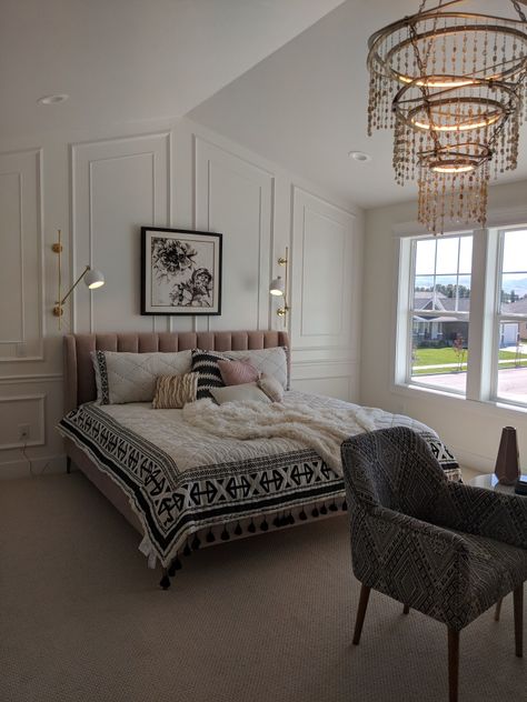 Cathedral Ceiling Bedroom, Vaulted Ceiling Bedroom, Wall Behind Bed, Wainscoting Bedroom, Vaulted Ceiling Living Room, Accent Wall Bedroom, Bedroom Panel, Dreamy Bedrooms, Master Bedrooms Decor