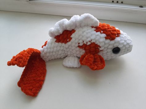 Koi Fish Plush, Crochet Koi Fish Free Pattern, Koi Crochet, Crochet Koi Fish, Karp Koi, Crochet Fish Patterns, Crochet Fish, Easy Crochet Animals, Kawaii Crochet